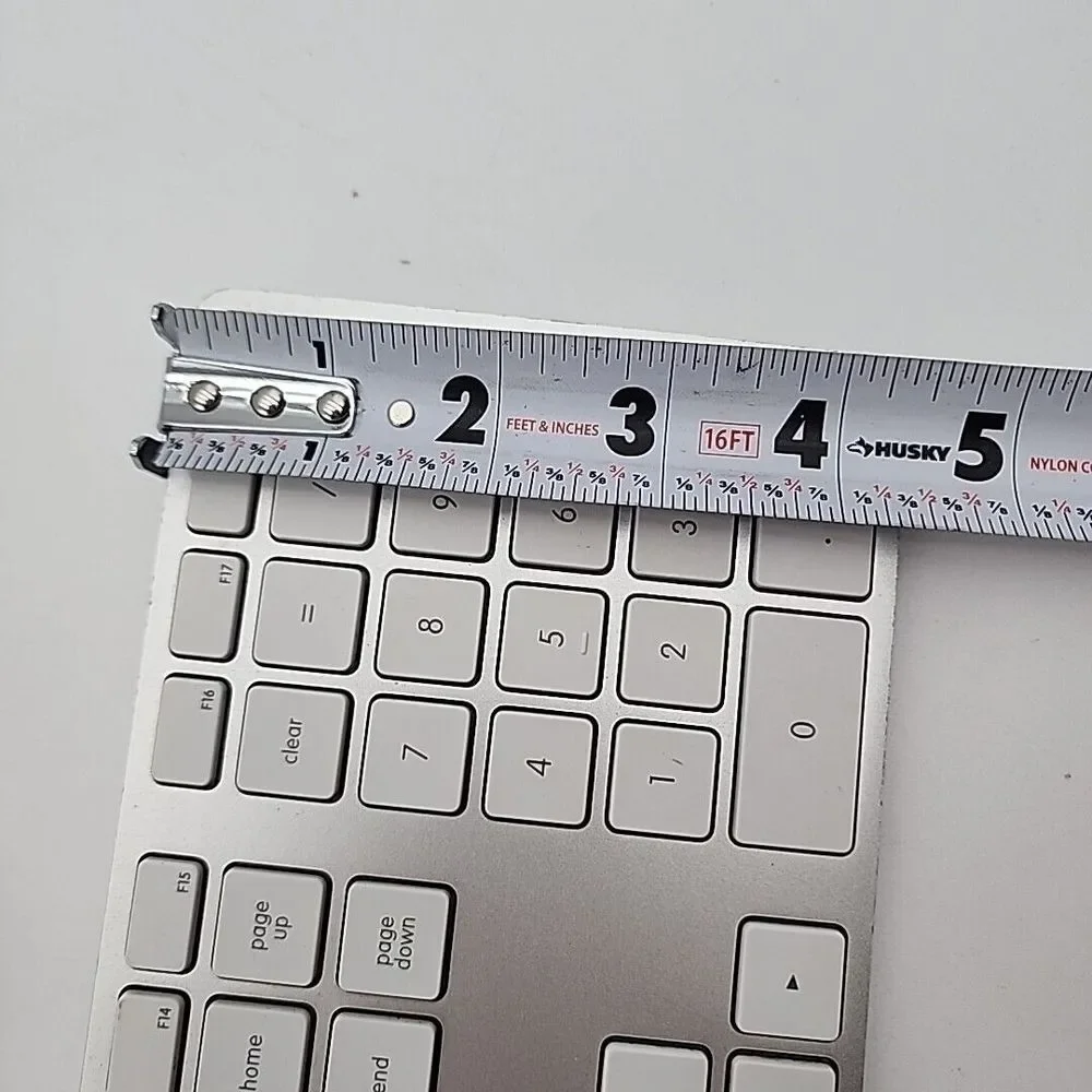 Genuine Apple A1243 Wired Mac Standard USB Keyboard w/ Numeric‎ Keypad White